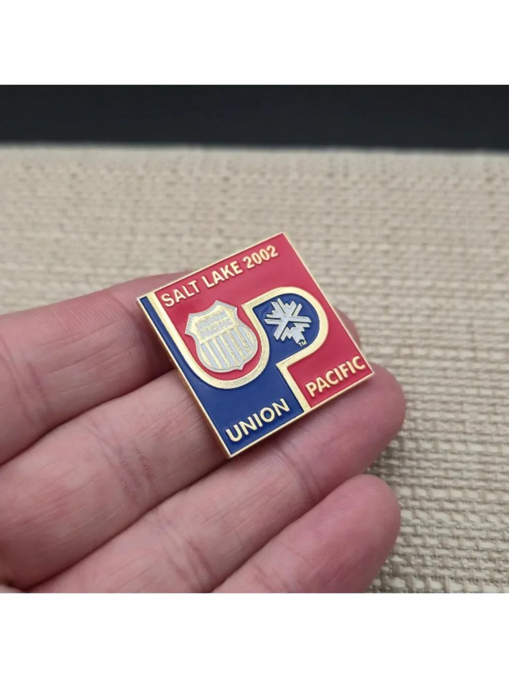 Vintage 2002 Salt Lake Winter Olympic Games Union Pacific Pin Brooch A8063